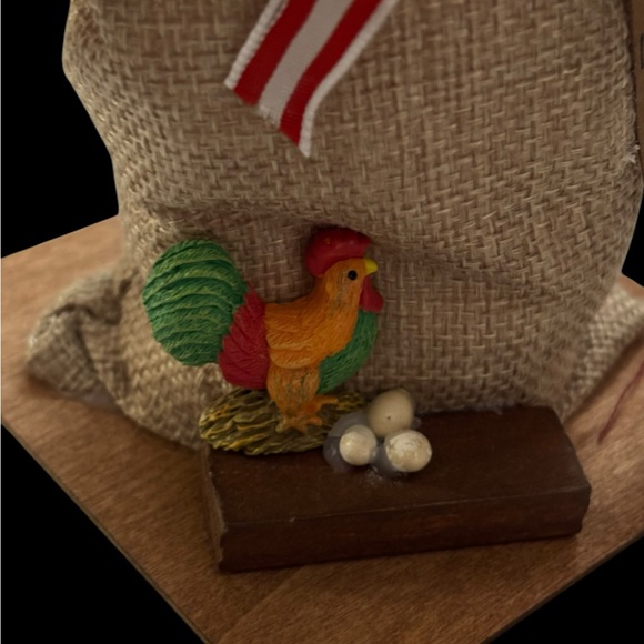 Handmade Farmhouse Scarecrow Flower Arrangement Hilde Hazel Decorative Accent - Picture 7 of 12